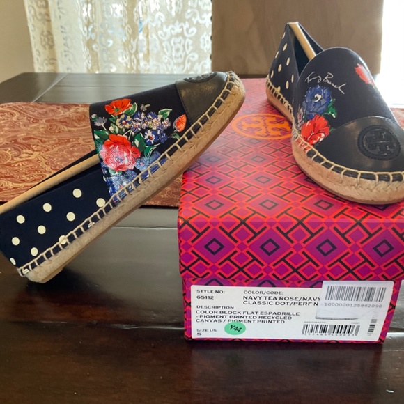 Tory Burch Dot navy block flat espadrille,navy tea rose, sz 5,BNIB,MSRP$200 - Picture 3 of 5